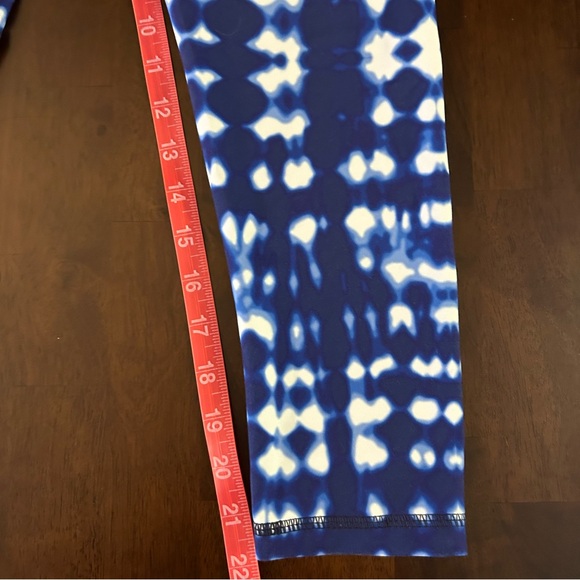 DYI Define Your Inspiration Blue Tie Dye Yoga Pants Leggings Size Small - Picture 7 of 8